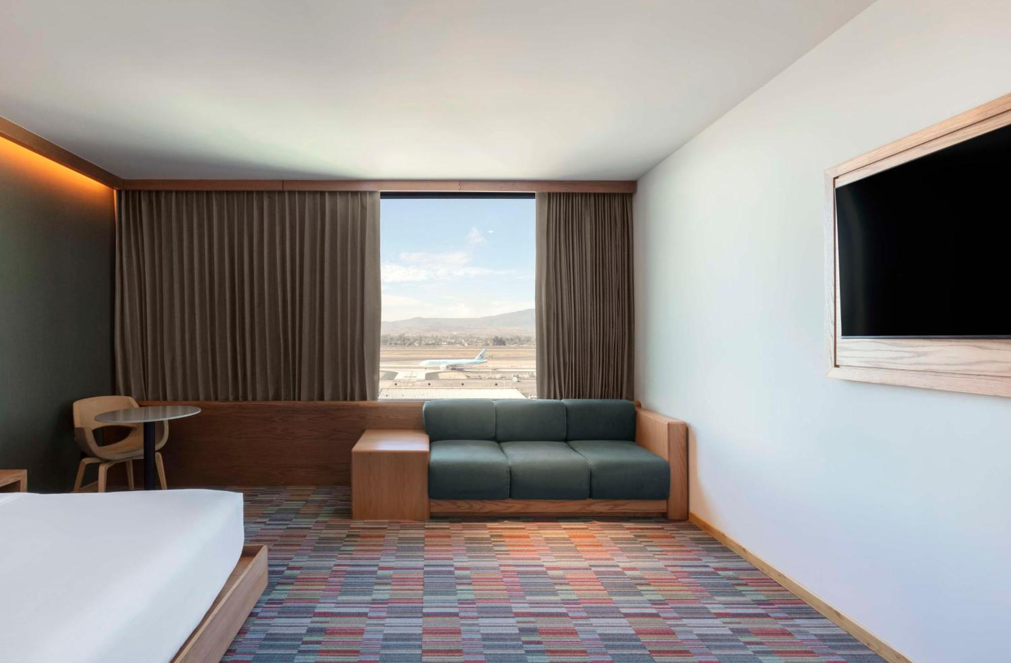 Hilton Garden Inn Guadalajara Airport El Zapote  Kültér fotó
