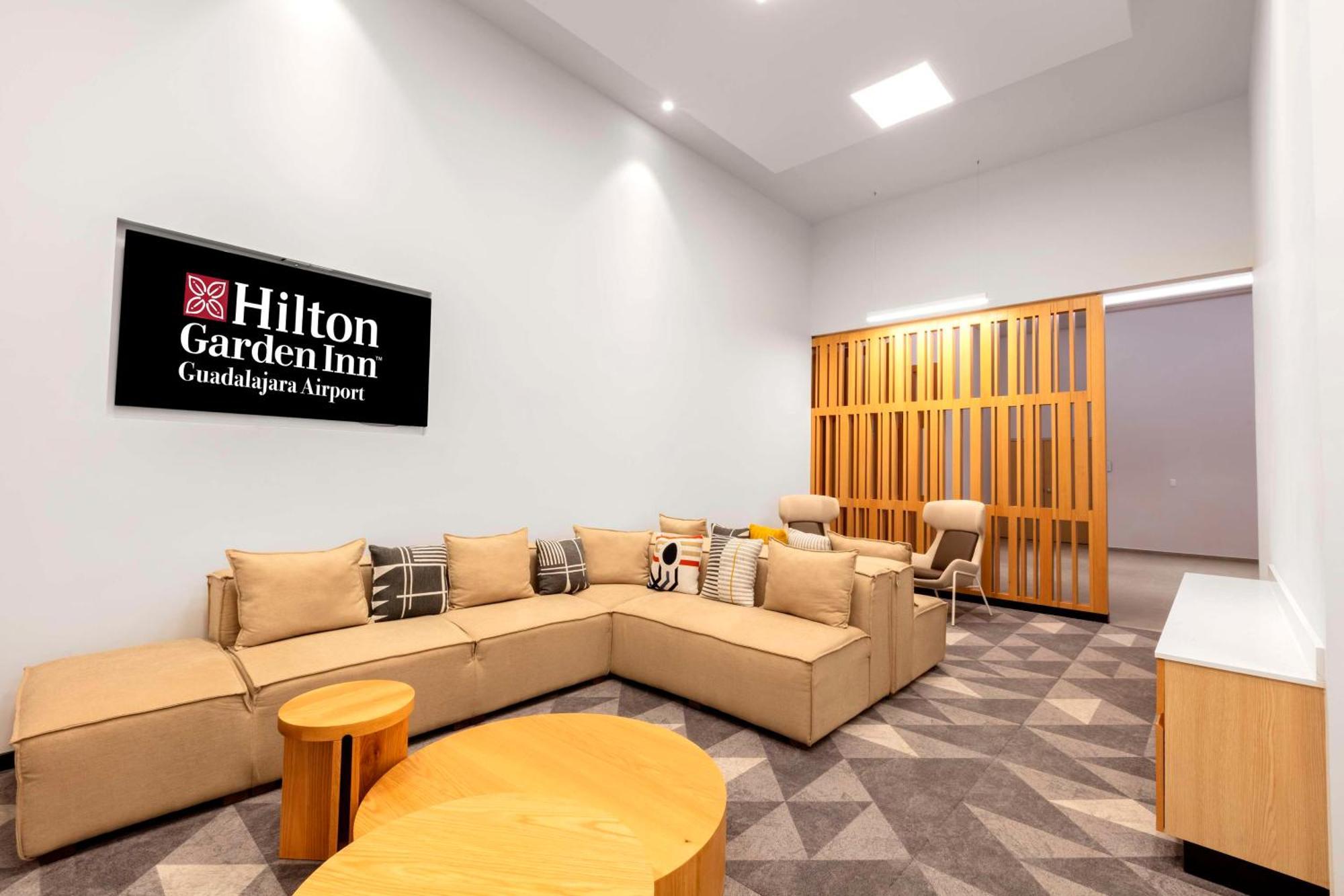 Hilton Garden Inn Guadalajara Airport El Zapote  Kültér fotó